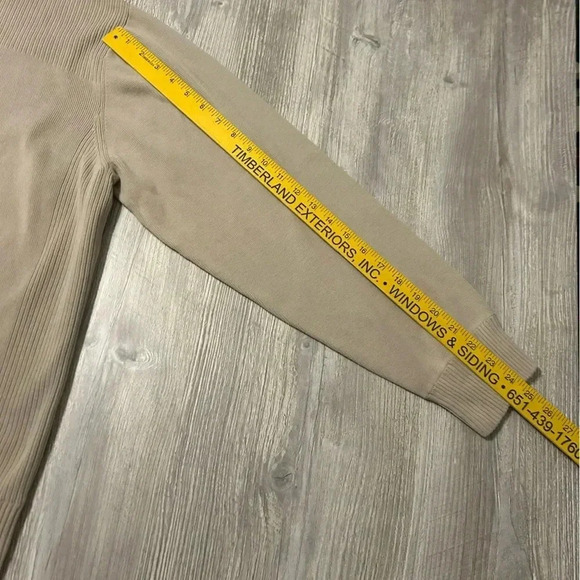 Vintage Tonal Sweatshirt Boxy Fit Levi's Crewneck Beige Mens Size XL Dad (Stain) - Picture 9 of 10